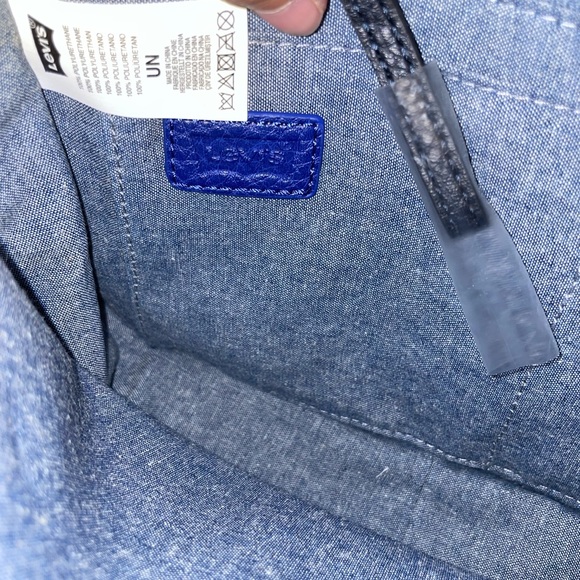 levis handbag - Picture 6 of 9